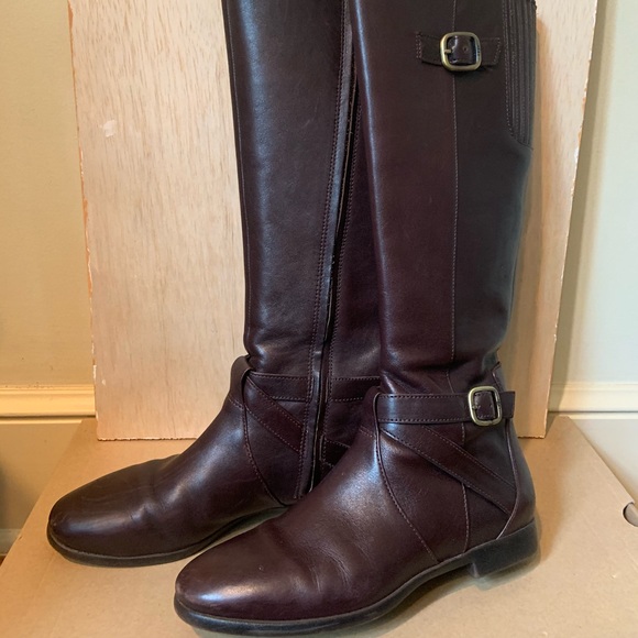 Ugg Riding Boots - Picture 1 of 5